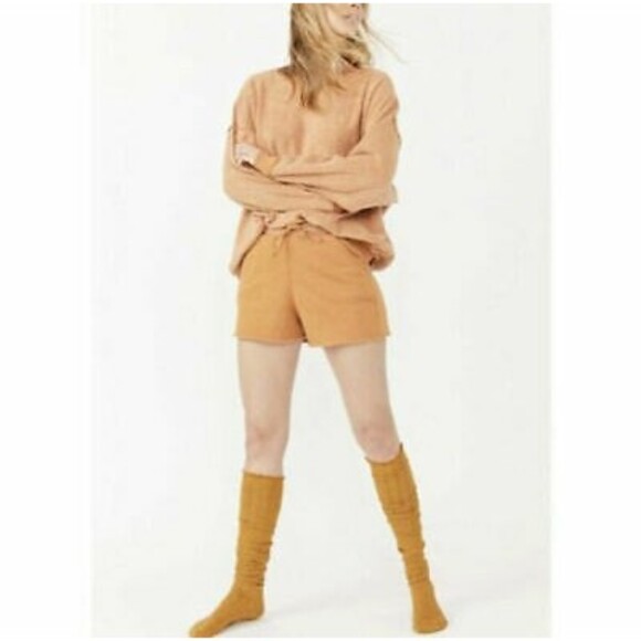 Free People Kelly Lounge Shorts Size M Stretch Fleece Pockets Cognac Gold NEW B2 - Picture 2 of 5